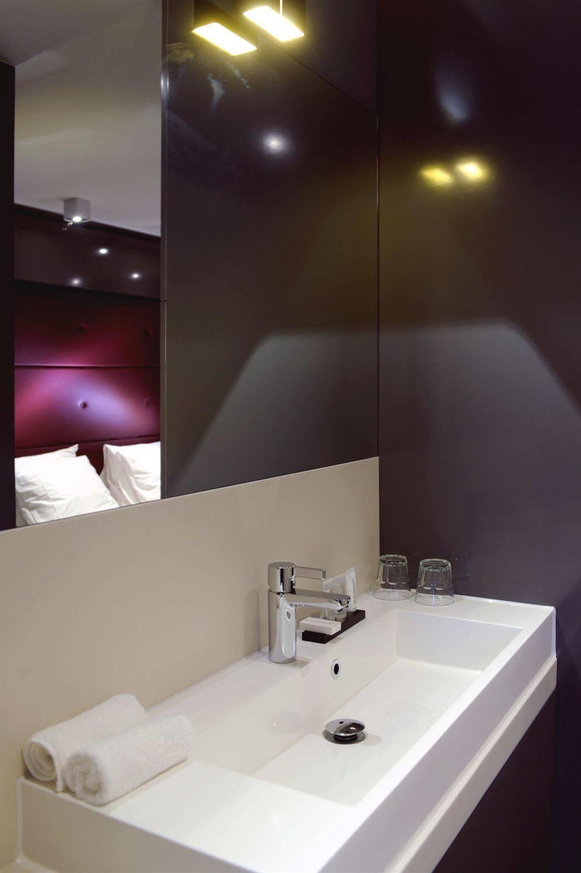 Blue Mansion Hotel Aalsmeer Eksteriør billede